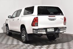 2015 Toyota Hilux SR5