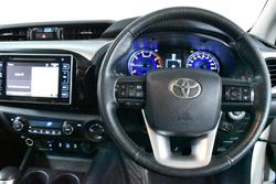 2015 Toyota Hilux SR5