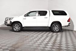 2015 Toyota Hilux SR5