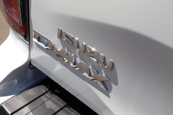 2025 Isuzu D-MAX X-TERRAIN