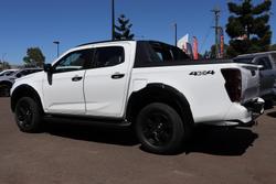 2025 Isuzu D-MAX X-TERRAIN