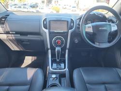 2019 Isuzu MU-X LS-T