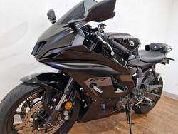 2025 Yamaha YZF-R7LA Black