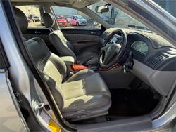 2004 TOYOTA CAMRY AZURA