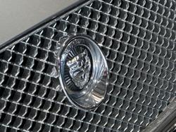 2013 Jaguar XF Luxury