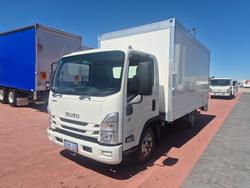 2022 Isuzu Trucks NNR 45 150 AMT Van and Lift