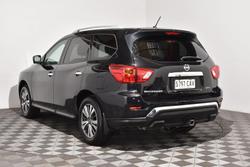 2019 Nissan Pathfinder ST-L