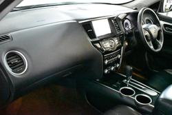 2019 Nissan Pathfinder ST-L