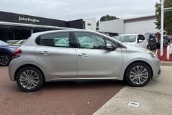 2016 Peugeot 208 Allure