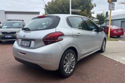 2016 Peugeot 208 Allure