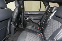 2025 Ford Everest Platinum