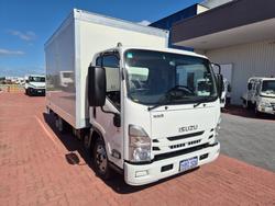 2022 Isuzu Trucks NNR 45 150 AMT Van and Lift