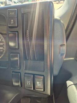2022 Isuzu Trucks NNR 45 150 AMT Van and Lift