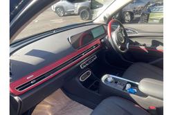 2025 GWM Ora GT ES11 SunBlack/WhiteRoof (UU01)