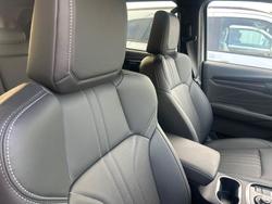 2025 Isuzu MU-X LS-T