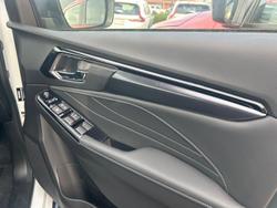 2025 Isuzu MU-X LS-T