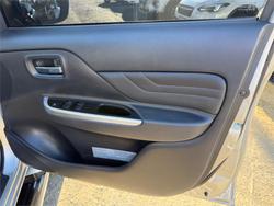 2022 MITSUBISHI TRITON GLS (4x4) MR MY22 SILVER OR CHROME