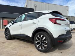 2025 Mitsubishi ASX LS XE MY25 Crystal White