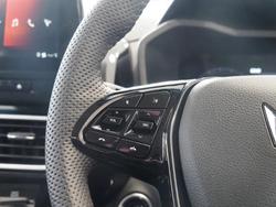 2025 Mahindra XUV3XO AX7L
