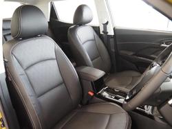 2025 Mahindra XUV3XO AX7L