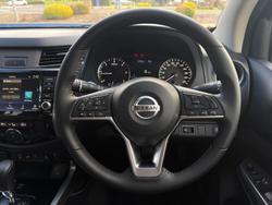 2025 Nissan Navara ST-X