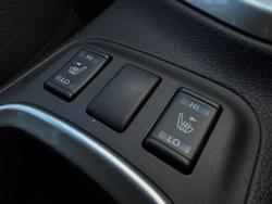 2025 Nissan Navara ST-X