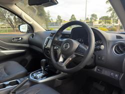 2025 Nissan Navara ST-X