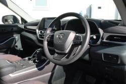 2024 Toyota Kluger GX