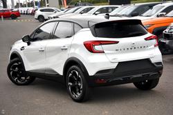 2025 Mitsubishi ASX Exceed XE MY25 Crystal White with Onyx Black Roof