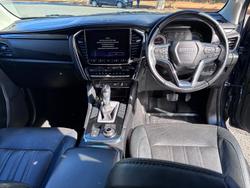 2023 Isuzu MU-X LS-T