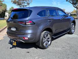 2023 Isuzu MU-X LS-T