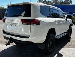2022 Toyota Landcruiser GX