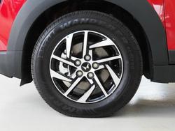 2025 Mahindra XUV3XO AX5L