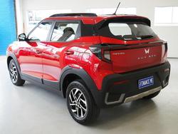 2025 Mahindra XUV3XO AX5L