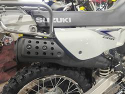 2025 SUZUKI TROJAN (DR200SE) FARM WHITE