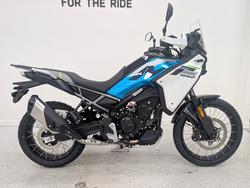 CFMOTO 450 MT