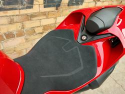 2026 DUCATI PANIGALE V2 S ROAD RED