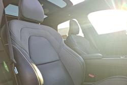 2022 Volvo XC60 Recharge Ultimate T8 Plug-In Hybrid