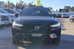 2022 Volvo XC60 Recharge Ultimate T8 Plug-In Hybrid