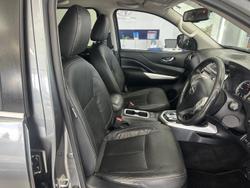 2017 Nissan Navara ST-X