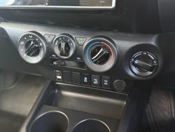2019 Toyota Hilux SR