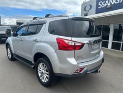 2016 Isuzu MU-X LS-T