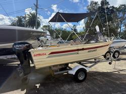 2001 QUINTREX 4.10 Bermuda Islander