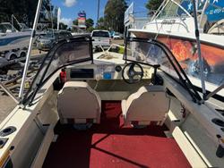 2001 QUINTREX 4.10 Bermuda Islander