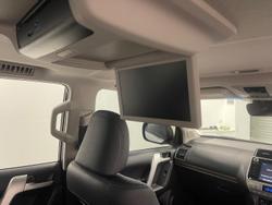 2018 Toyota Landcruiser Prado Kakadu GDJ150R 4X4 Dual Range Silver Pearl
