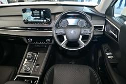 2024 Mitsubishi Outlander LS