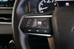 2024 Mitsubishi Outlander LS