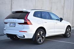 2025 Volvo XC60 Plus T8 Plug-In Hybrid Dark