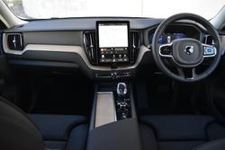2025 Volvo XC60 Plus T8 Plug-In Hybrid Dark