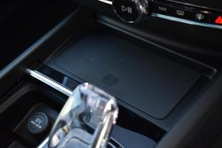 2025 Volvo XC60 Plus T8 Plug-In Hybrid Dark